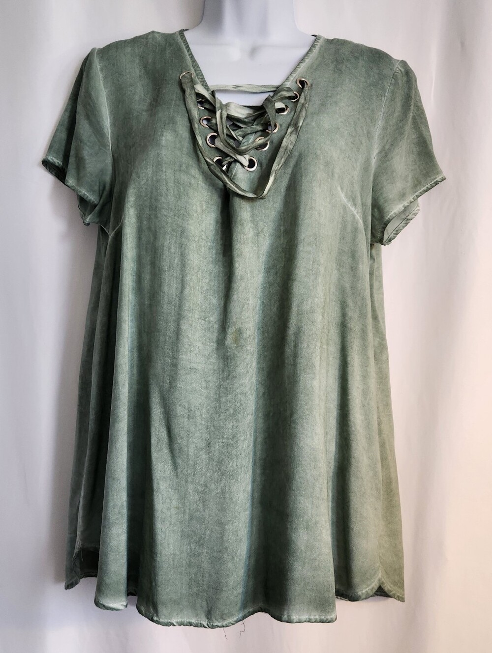 Lace-Up V-Neck Short Sleeve Tunic - Sage Green